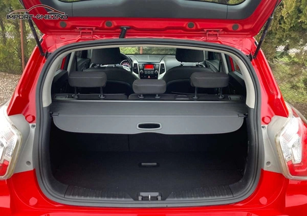 SsangYong Tivoli cena 44900 przebieg: 86000, rok produkcji 2018 z Rajgród małe 277